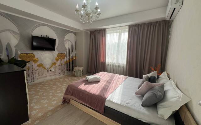 2 na Prospekte Kunaeva 7 Apartments