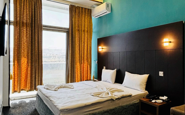 Отель Crossway Baku