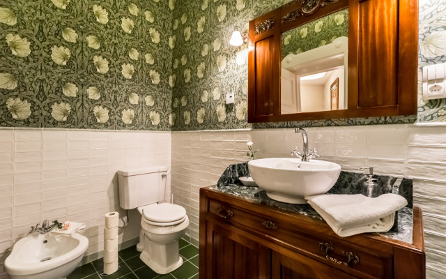 Art Nouveau Budapest Apartments