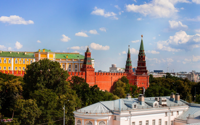 Mirros Moscow Kremlin Hotel