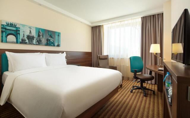 Отель Hampton by Hilton Saint Petersburg ExpoForum