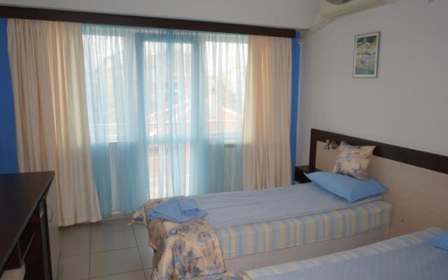 Lilia 2 Hotel