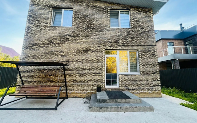 Vostochny Private House