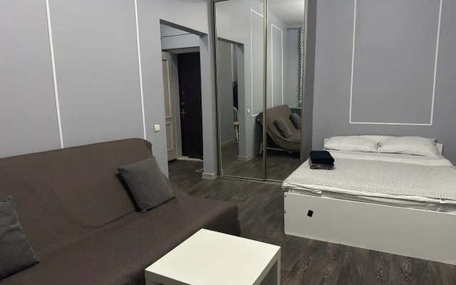 U M Rizhskaya Flat