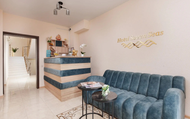 Seven Seas Hotel