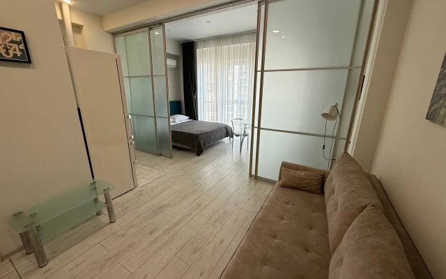 735 Na Krymskoy 89 Apartments