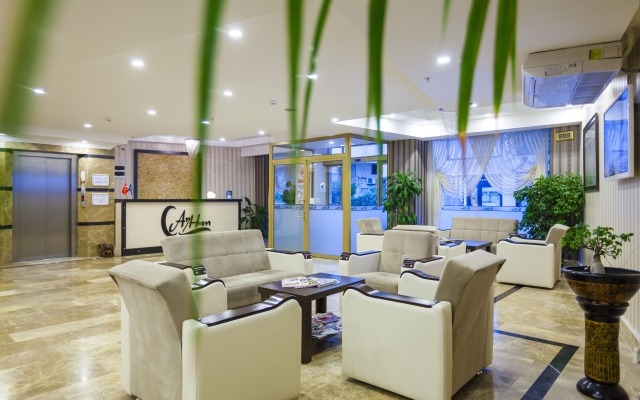 Ayhan Hotel