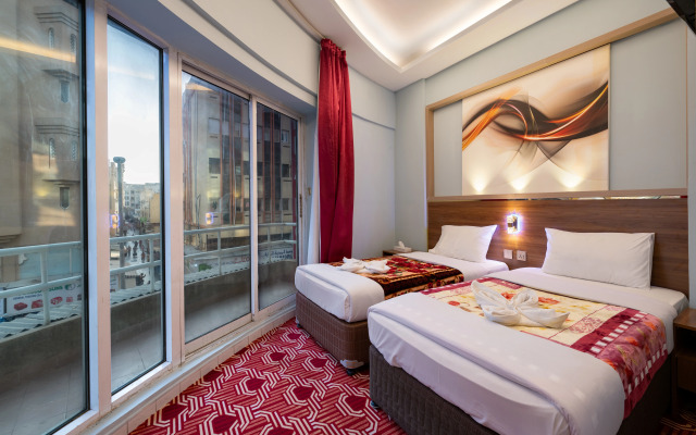 Tanha Hotel