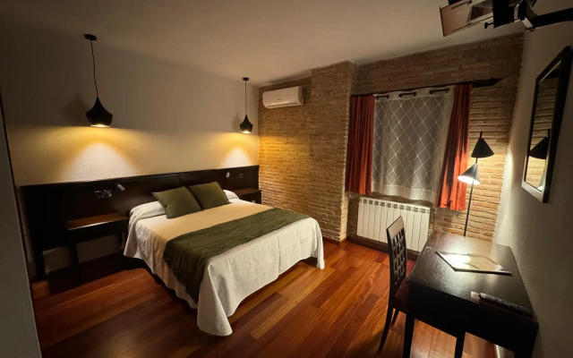 Hospedium Hotel La Fuente