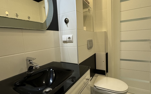Royal Red Apartment U Korolevskikh Vorot Flat