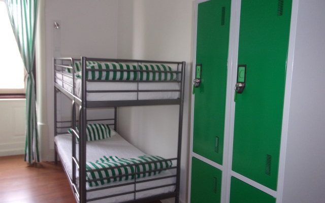 Hostel 402