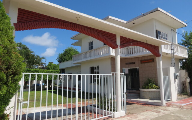 Отель Albri by Rotamundos