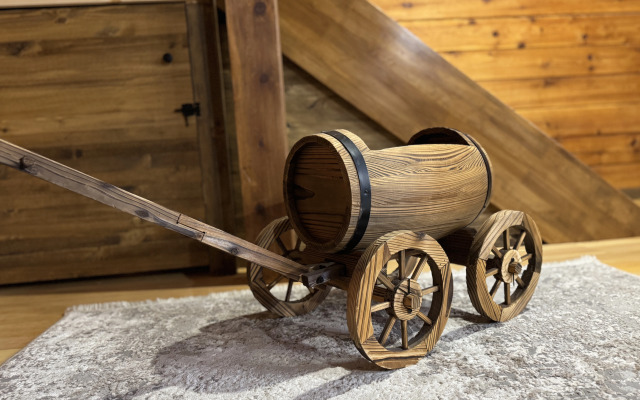 Uyutny Derevyanny Domik U Reki Private House
