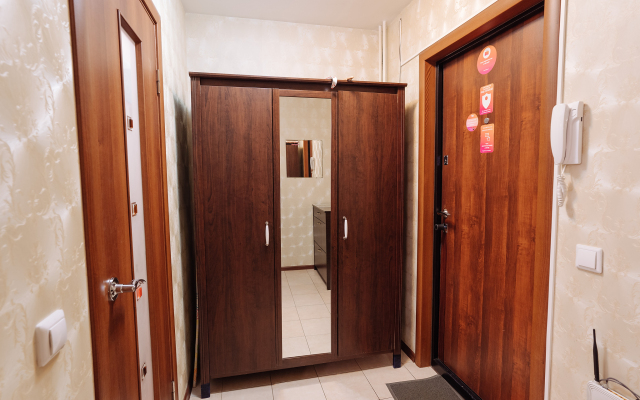 "9 Nochey" Na Sofyi Kovalevskoy 16 #1 Apartments