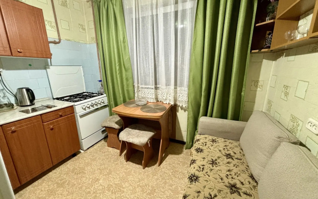 Na Ulitse Kommunalnaya 58a Flat
