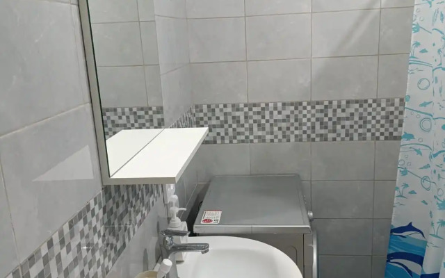 Uyutnaya Odnokomnatnaya S Dvumya Lodzhiyami Flat