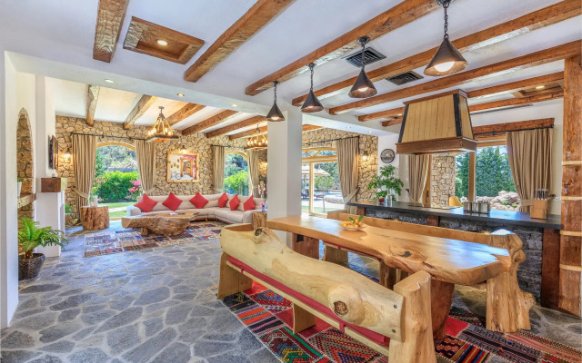 Elmali Villa