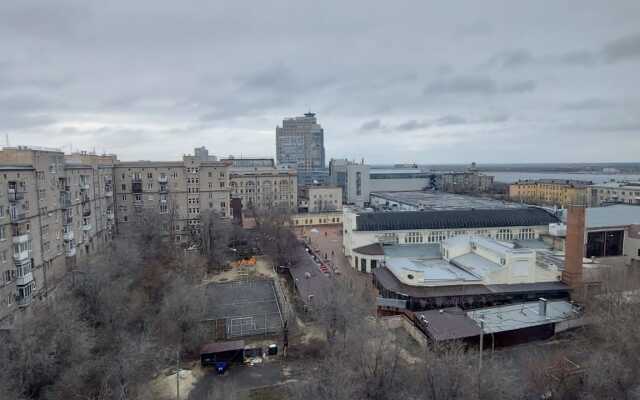 Апартаменты "У художника на Аллее Героев, 4"