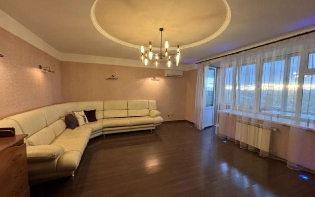V Rayone Goroda Verkhnie Pechery Flat
