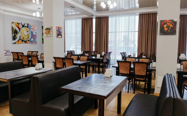 Sedymoye Nebo Hotel