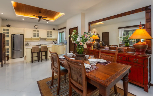 Вилла LETI 3BR, 22 meters Pool, Naiharn Beach