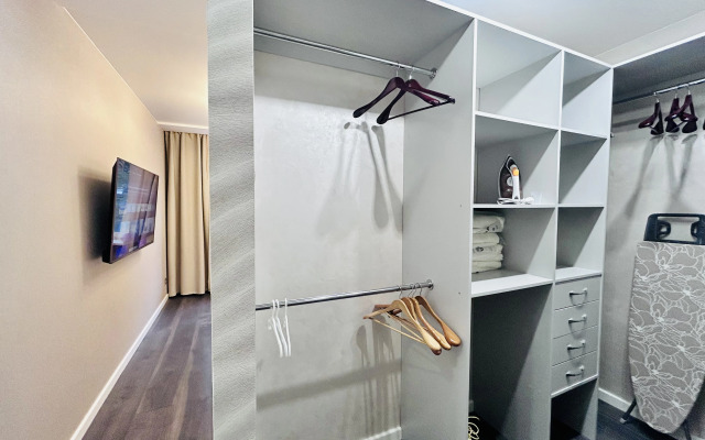 Dvukhkomnatnaya Briz u Kronshtadtskikh Vorot Flat