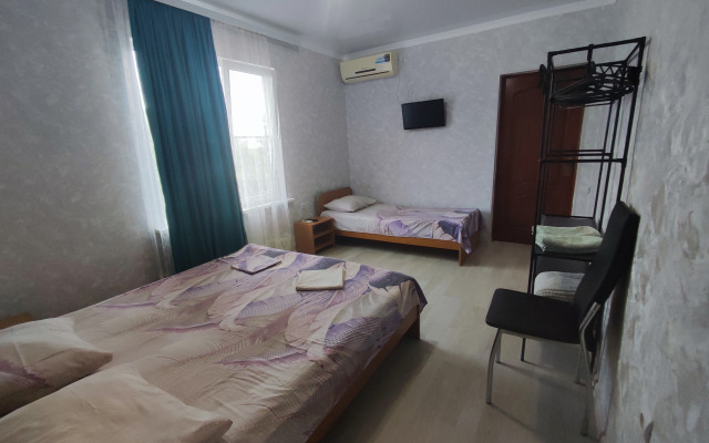 Emiliya Guest House