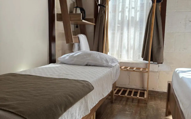 Хостел Ezel Hanim Konagi