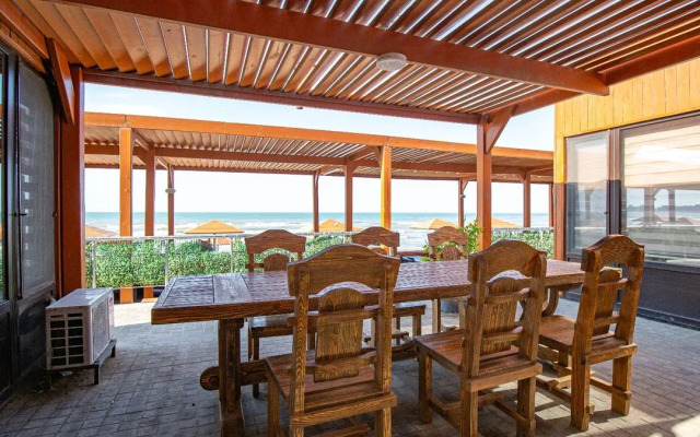 Regnum Restaurant Hotel