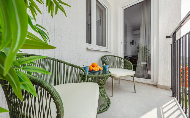 Zhk Frukty Granat  Flat