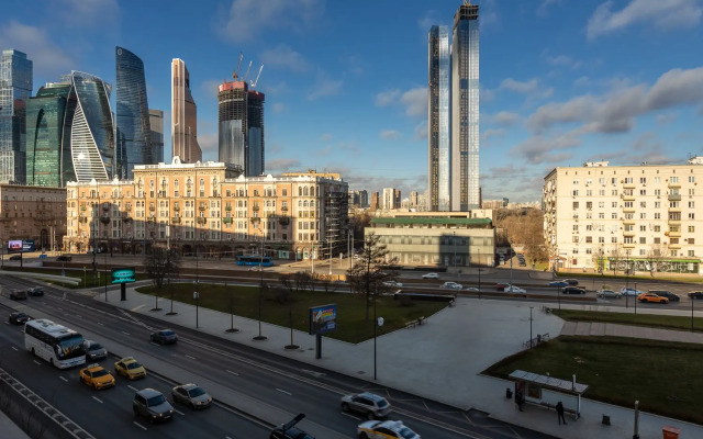 Апартаменты БонАпарт 3-х комнатные на Большой Дорогомиловской 9