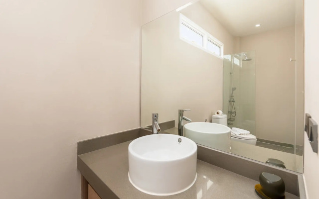 Sunpao Beautiful Modern 3br at Bang Tao Villa