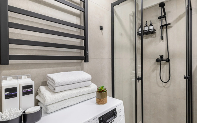 YELLOW Studio Apartments