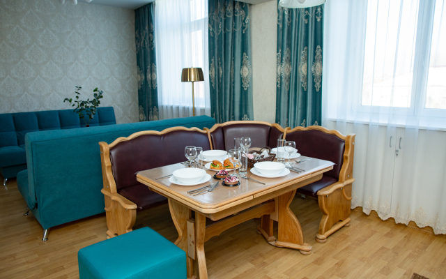 Spelaya Vishnya v Tsentre Goroda Apartment