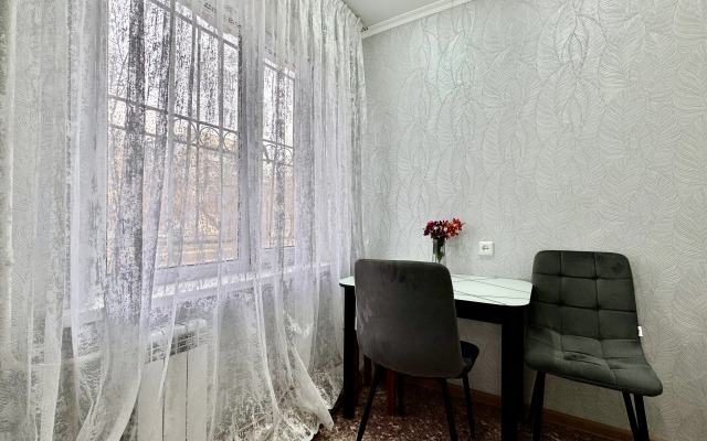 Odnokomnatnaya Na Usolke Tkacheva 17/1 Flat