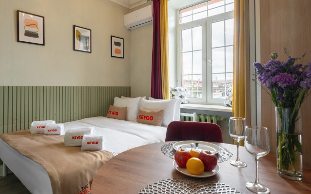 Апартаменты KeyGo #1010 Студия рядом с метро Окружная