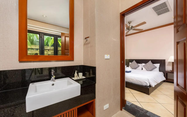 Traditional Thai 2BR in Baan Bua Estate Villa