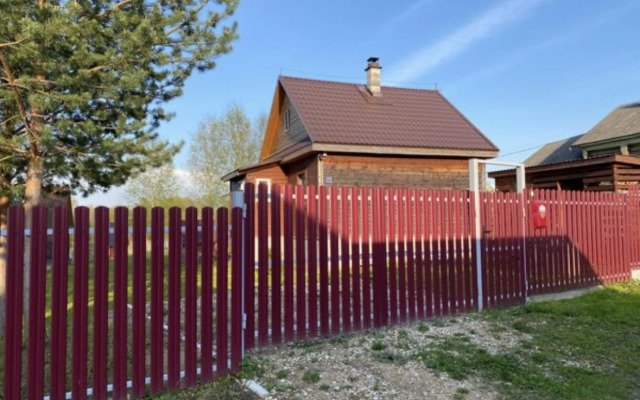 Частный дом у речки для семейного отдыха