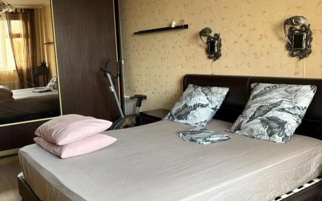 3-Kh Komnatnaya V Khimkakh Flat
