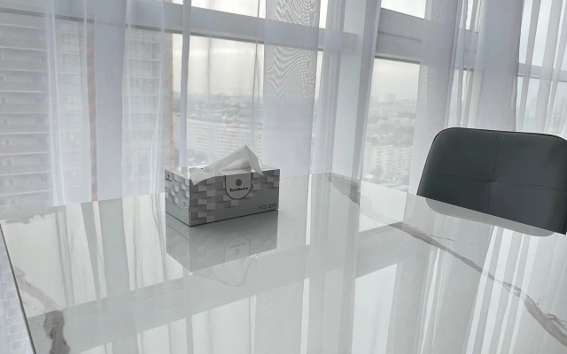 Studiya s Shikarnym Vidom na More Flat