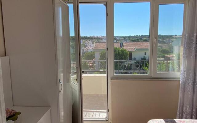 Cesme Aile Dostu Havuzlu Villa