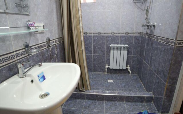 Firuza Guest House