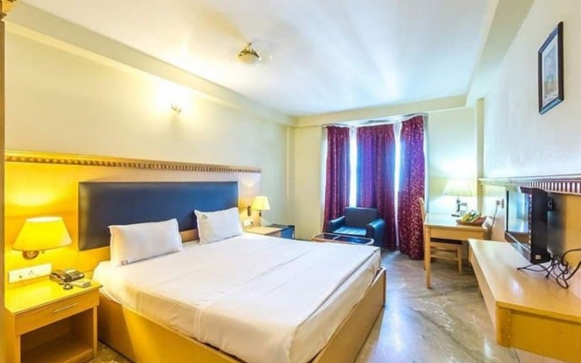 Raj Hotel