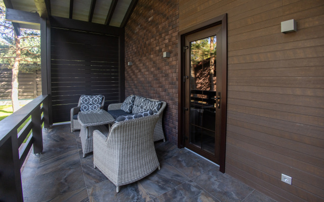 Guest house Park-Otel "petrovskie Parusa"