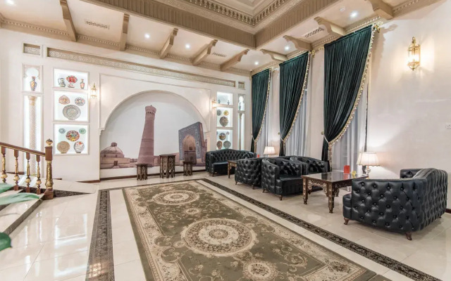 Huayue Mansion Hotel