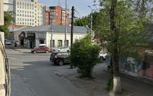 Квартира Уютная двухкомнатная в центре города в сталинке