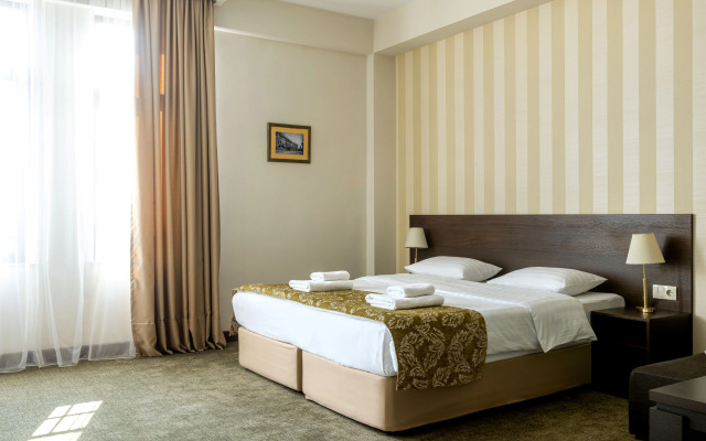 Citrus Hotel
