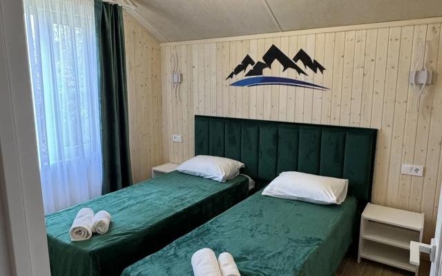 Частный Дом в Стиле Барн в Горах