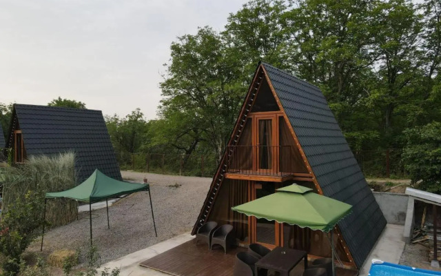 Navasard Resort Hotel