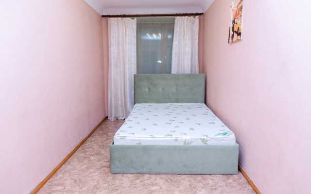 Tryokhkomnatnaya Kvartira Zhd Vokzal Apartments